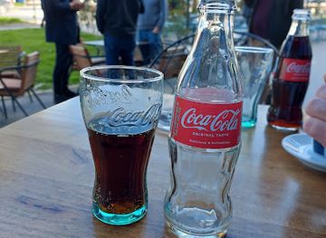 kosovo/gjilan/nightclub/viva-la-caffe-lounge