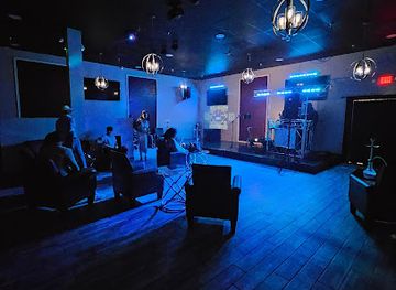 LIT LOUNGE