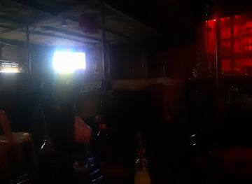 kenya/samburu-national-reserve/nightclub/man-k-bar