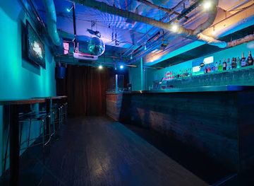 japan/tokyo/shinjuku/nightclub/aisotope-lounge