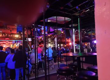 alabama/fairhope/nightclub/lucky-horseshoe