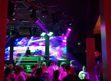 THE BOUNCE CLUB Bansko