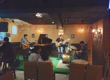 Jazz Pub Roy