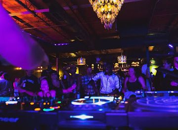 QC Social Lounge
