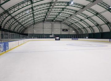 romania/harghita/nightclub/varosi-korcsolyapalya