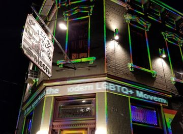 Crazy Fox Saloon