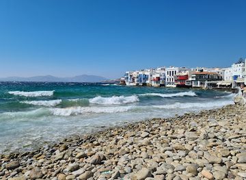 greece/mykonos/ornos/nightclub/scarpa-bar