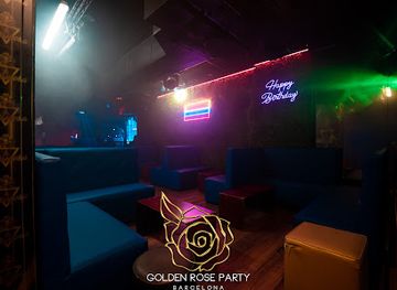 spain/barcelona/gothic-quarter/nightclub/golden-rose-party