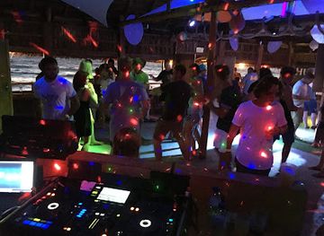 mozambique/inhambane-province/nightclub/student-rush-mozambique