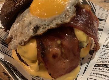 spain/barcelona/poble-sec/nightclub/club-tu-y-yo