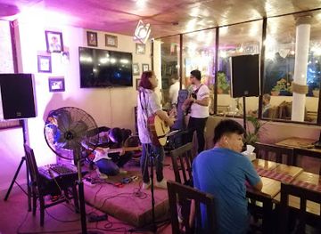 nepal/patan/nightclub/uptown