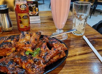 botswana/makgadikgadi-pans-national-park/nightclub/cappello