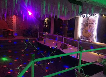 peru/nazca-lines/nightclub/disco-pub-karaoke-etnias