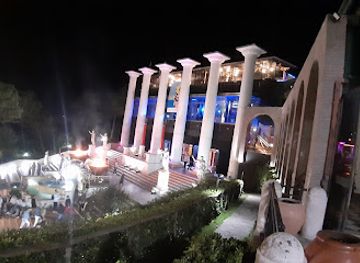 italy/calanques-of-piana/nightclub/baia-imperiale