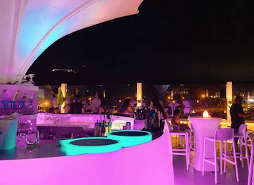 REVO, Revolving Lounge Bar