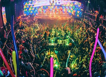 mexico/los-cabos/nightclub/coco-bongo-los-cabos