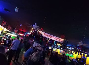 ohio/hocking-hills/nightclub/the-max-bar-grill