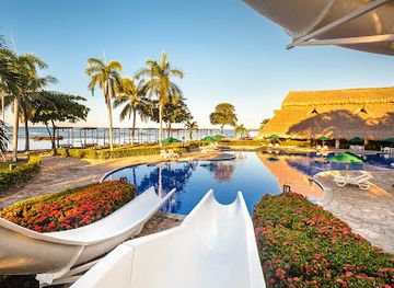 el-salvador/los-cobanos-beach/nightclub/royal-decameron-salinitas