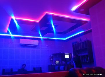 bhutan/trongsa-district/nightclub/karaoke