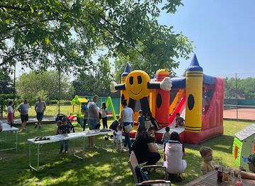 hungary/kecskemet/nightclub/urihegyi-tennis-club