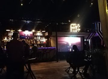 ghana/elmina/nightclub/fays-lounge