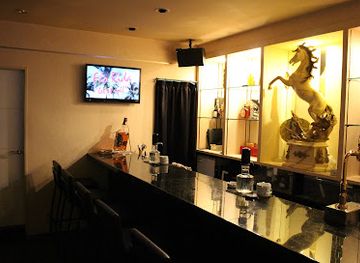 japan/fukuoka/nakasu/nightclub/bright