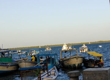 kenya/lamu/lamu-town/nightclub/kashmiri-cinema