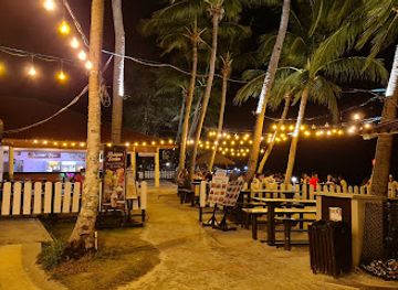 malaysia/redang-island/nightclub/summer-point