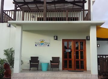 belize/hopkins/nightclub/oasis-fitness-gym-and-cafe