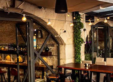 gibraltar/moorish-castle/nightclub/gin-and-wine-club