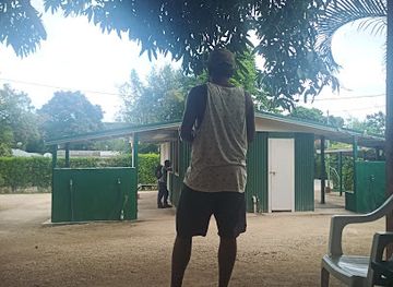 vanuatu/port-vila/nightclub/ronnies-kava-bar