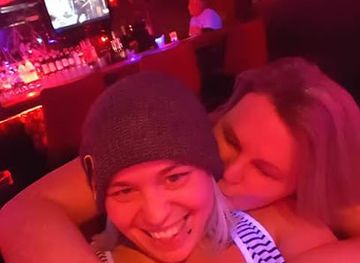 iowa/council-bluffs/nightclub/bottoms-up-lounge