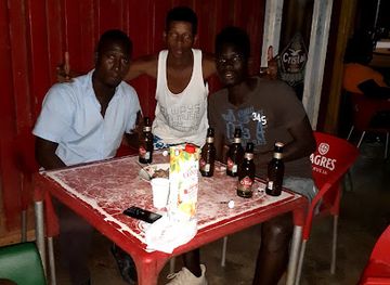 guinea-bissau/biombo-region/nightclub/contentor-di-tony