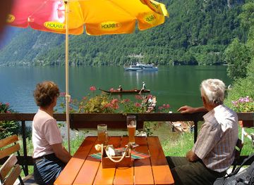 austria/hallstatt/nightclub/uferwirt-seeraunzn