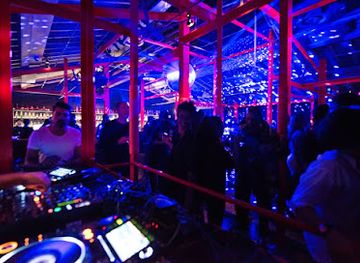 portugal/lisbon/chiado/nightclub/rive-rouge