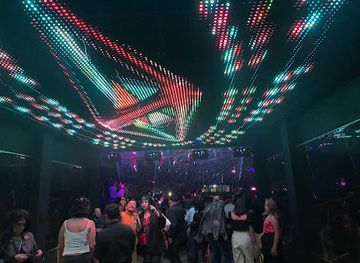 mexico/northern-mexico/nightclub/patrick-miller