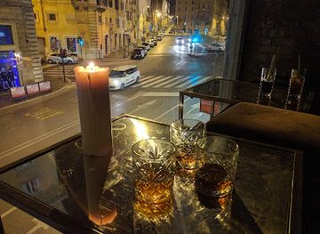 italy/rome/trevi/nightclub/coho-apartment