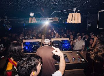 australia/bungle-bungle-range/nightclub/club-77