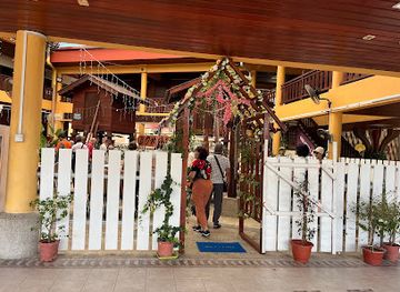 brunei/bangar/nightclub/bonda-restaurant