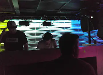 REV Ultra Lounge