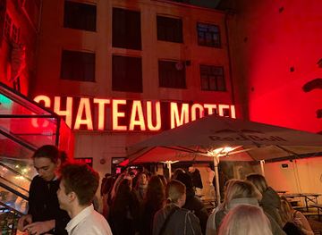 Chateau Motel