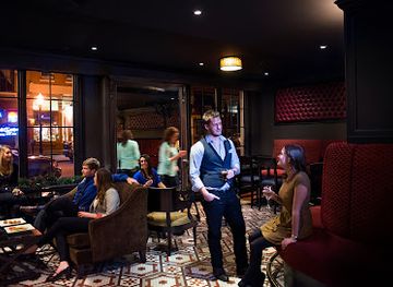 iowa/dubuque/nightclub/riverboat-lounge