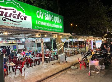 vietnam/phong-nha-ke-bang-national-park/nightclub/cay-bang-quan-big-tree-restaurant