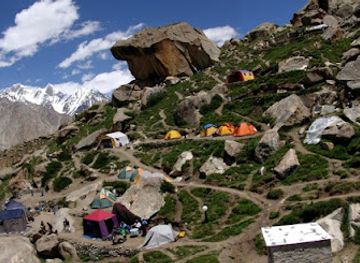 pakistan/k2-base-camp/nightclub/urdukas