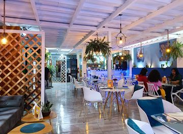 Serenity Mindo Lounge Bar