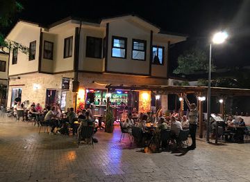 Kiss Bar Side Turkey