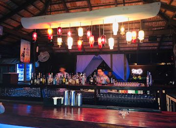 Sinq Night Club