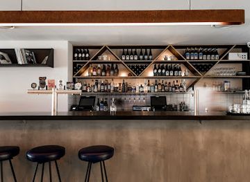 australia/canberra/dickson/nightclub/sideway