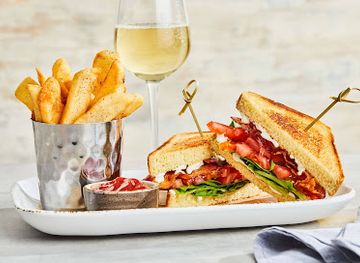 utah/cedar-city/nightclub/the-bistro-eat-drink-connect