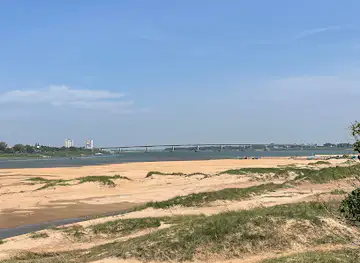 កោះប៉ែន ន្លែងញុំអី